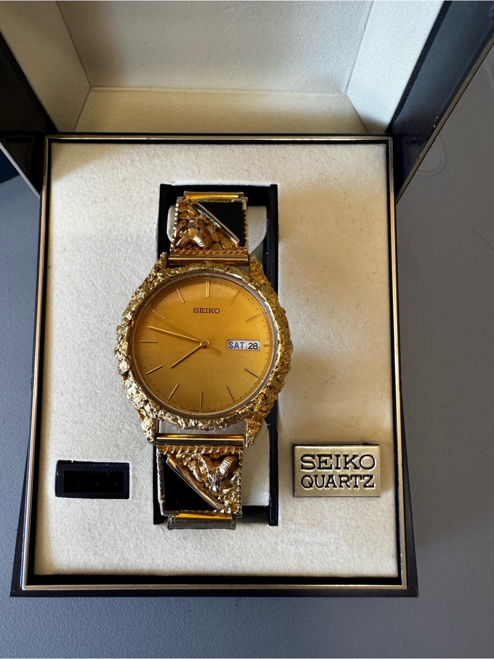 Vintage Alaska Gold Nugget Seiko Gold-Tone Men's Quartz Watch with Day-Date